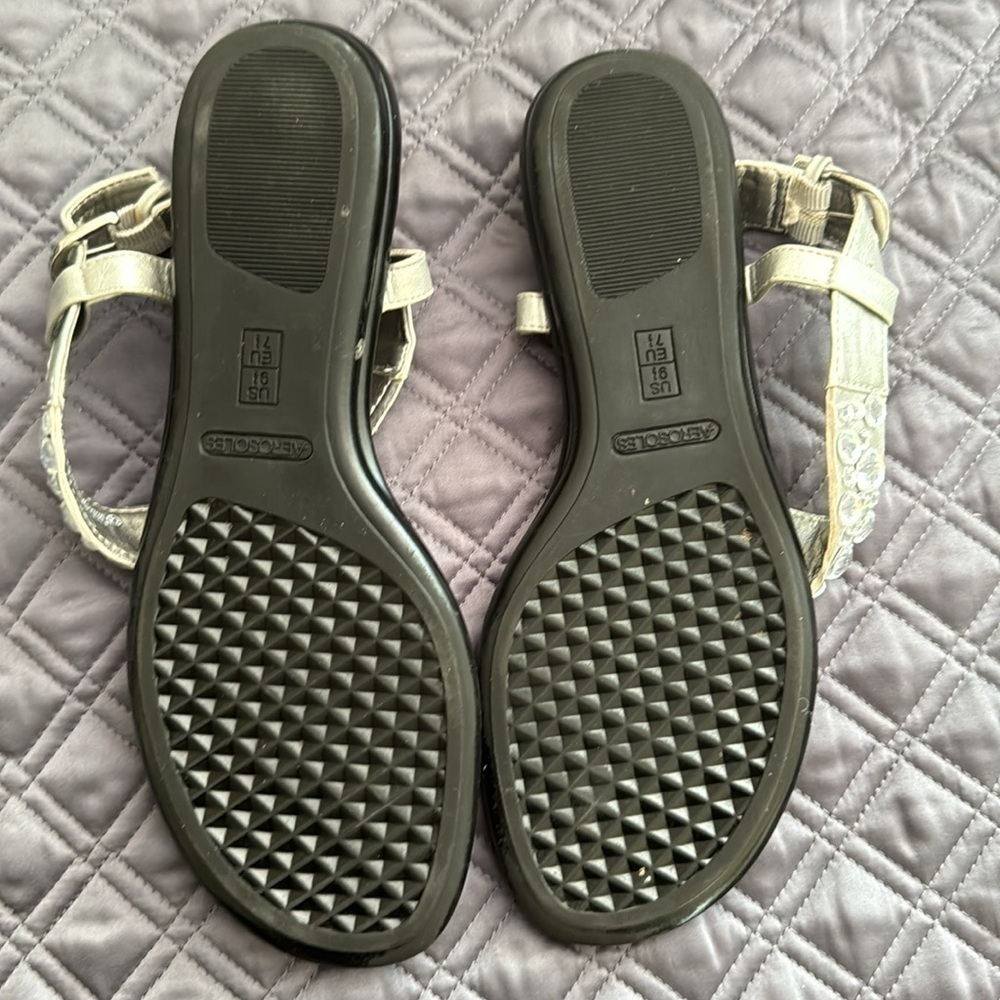 Aerosole sandals sz9,5